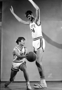 Tommy Burleson, guarding Monte Towe (NC State Archives photo)